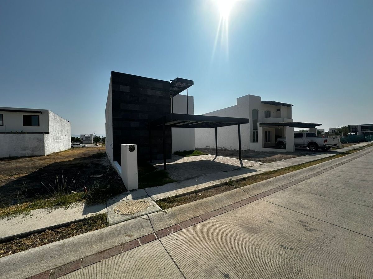 Casa en venta en El Mayorazgo Residencial — foto 1