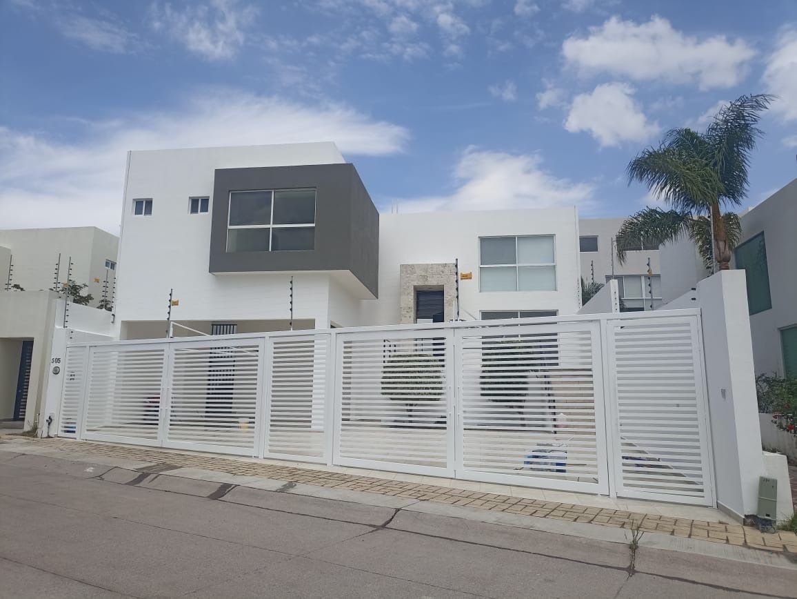 Casa en venta en Lomas de Gran Jardín — foto 1