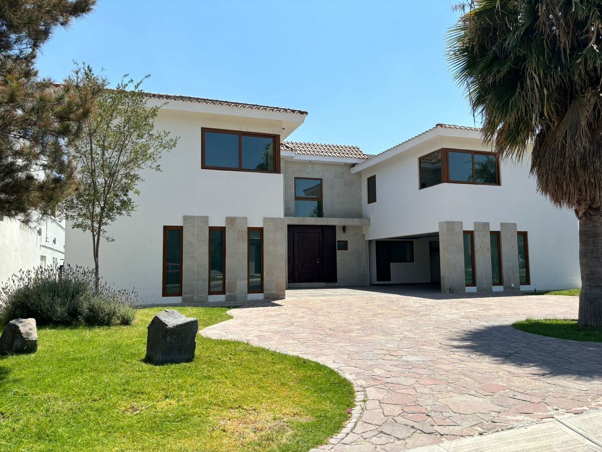 Casa en venta y renta en Country Club Gran Jardín — foto 1