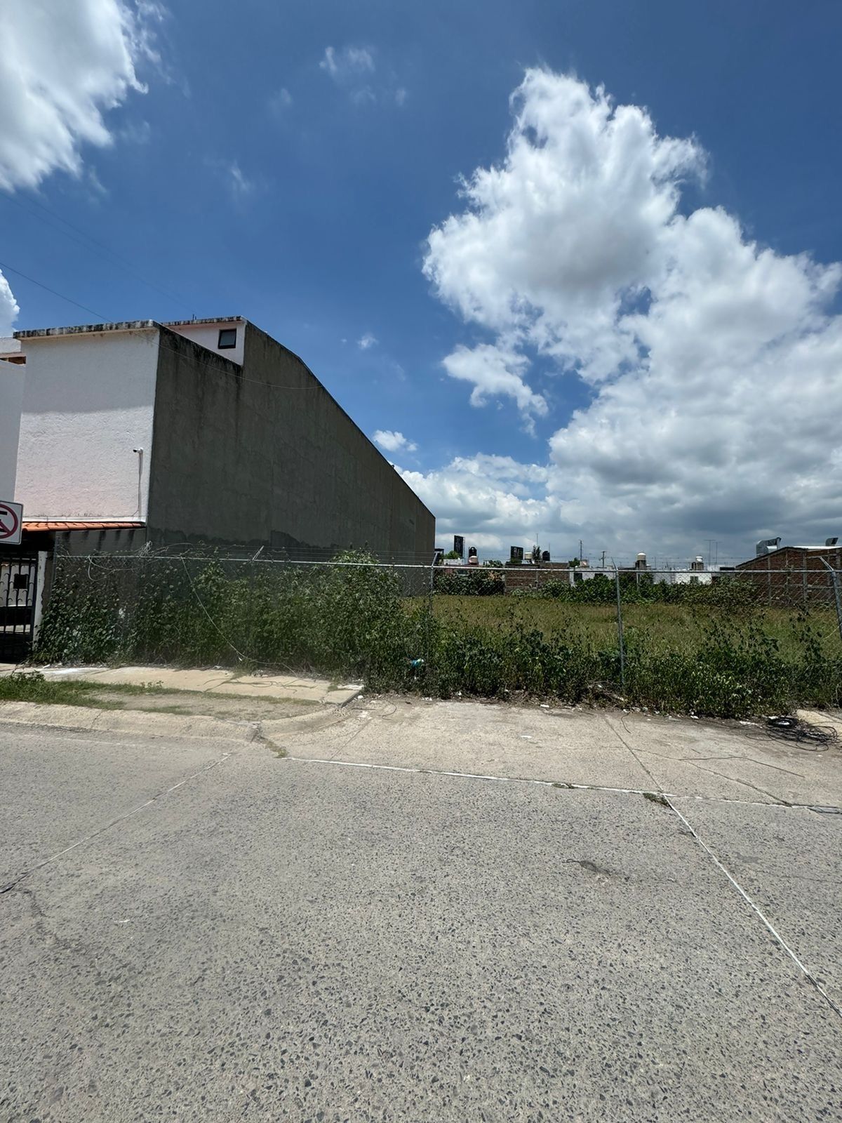 Terreno en venta en Valle del Campestre — foto 1