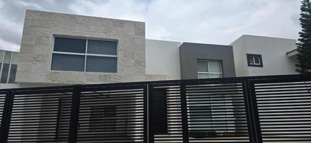 Casa en venta en Lomas de Gran Jardín — foto 1
