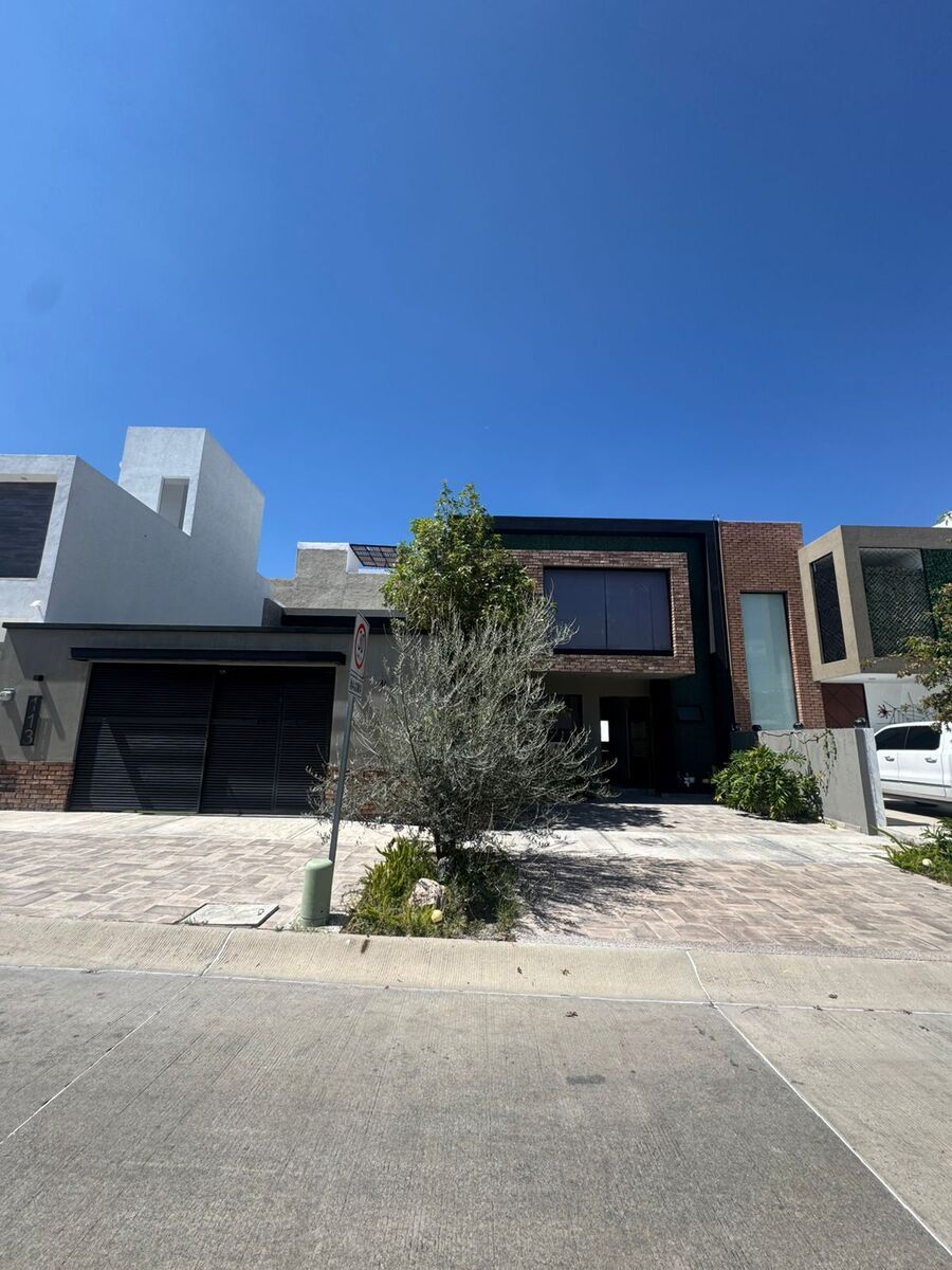 Casa en venta en Barranca del Refugio — foto 1