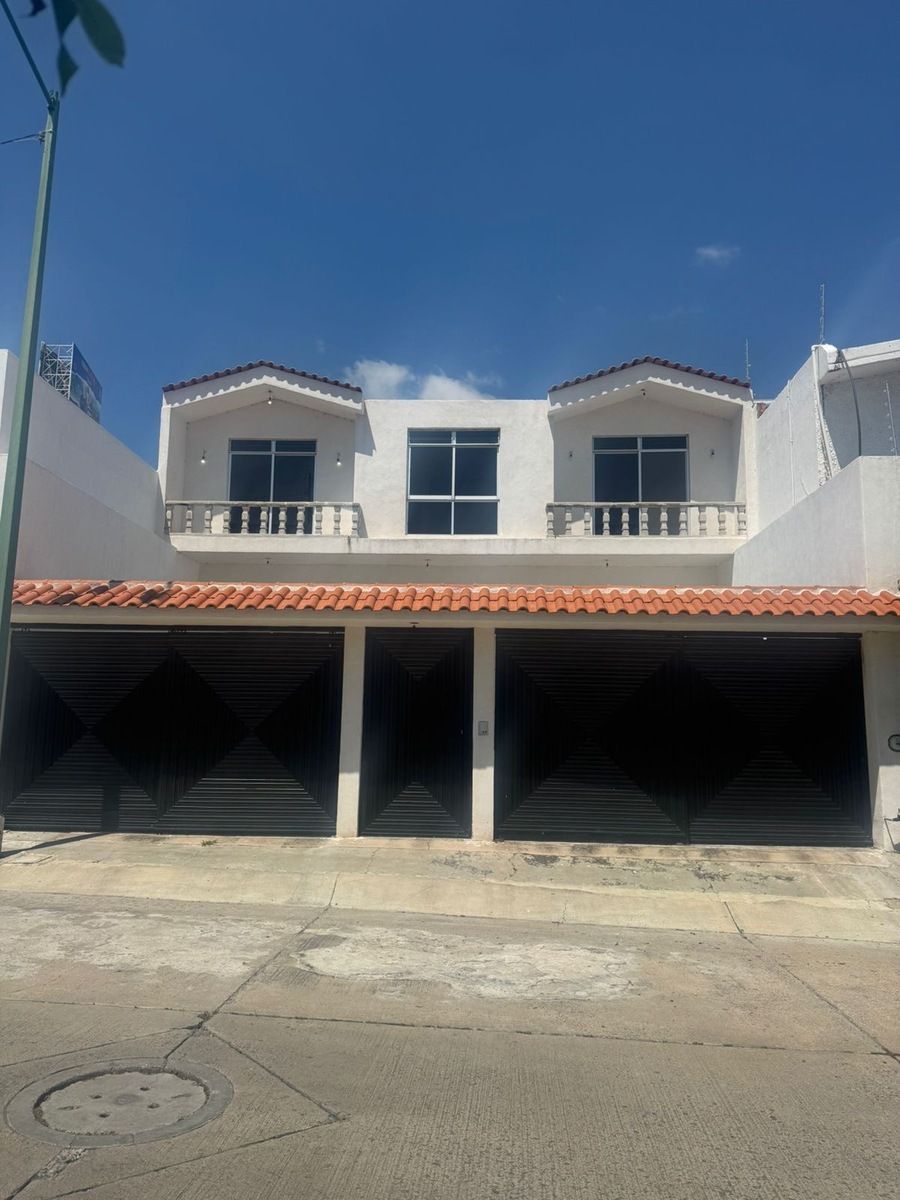 Casa en renta en Bosques del Pedregal — foto 1