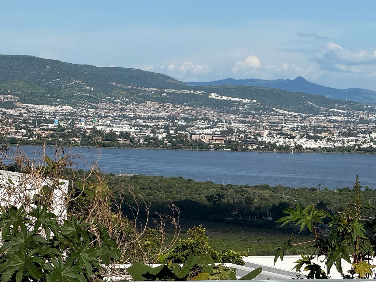Terreno en venta en Porta Fontana — foto 1
