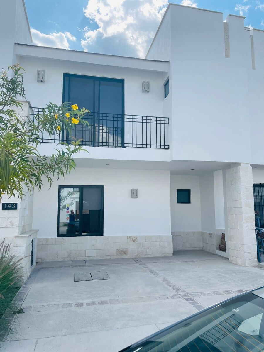 Casa en renta en Canah — foto 1
