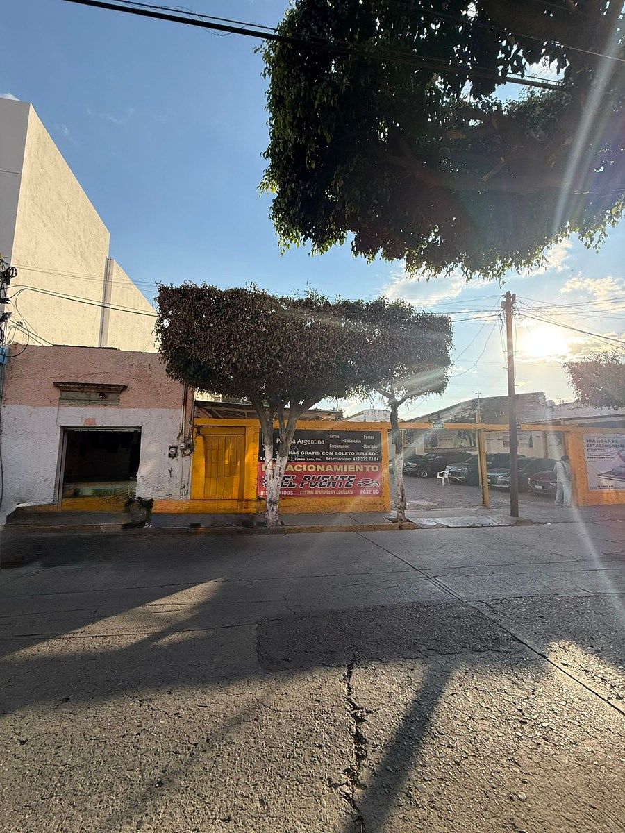 Terreno comercial en venta en Centro — foto 1