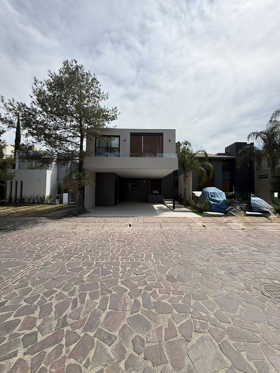 Casa en venta y renta en La Campiña del Bosque — foto 1