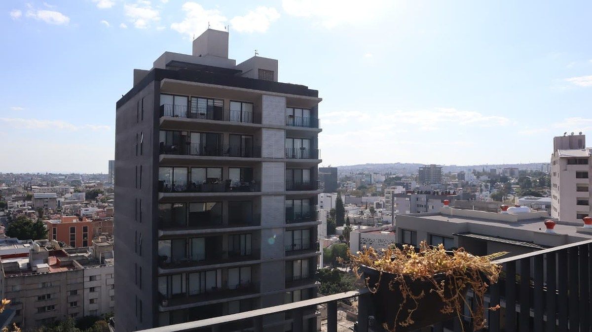 Departamento en venta en Jardines del Moral — foto 1
