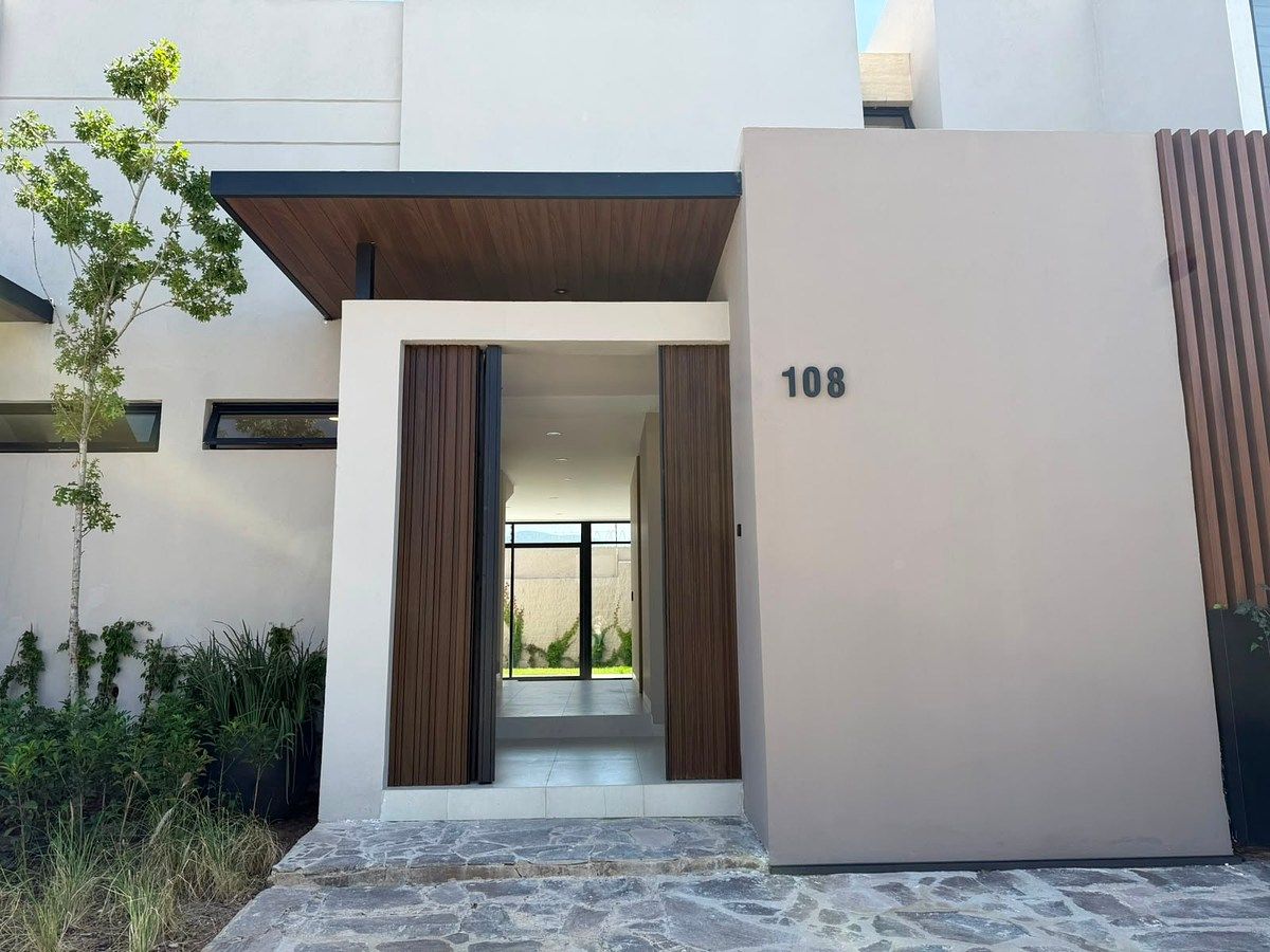 Casa en venta y renta en Hacienda Santa Fe — foto 1
