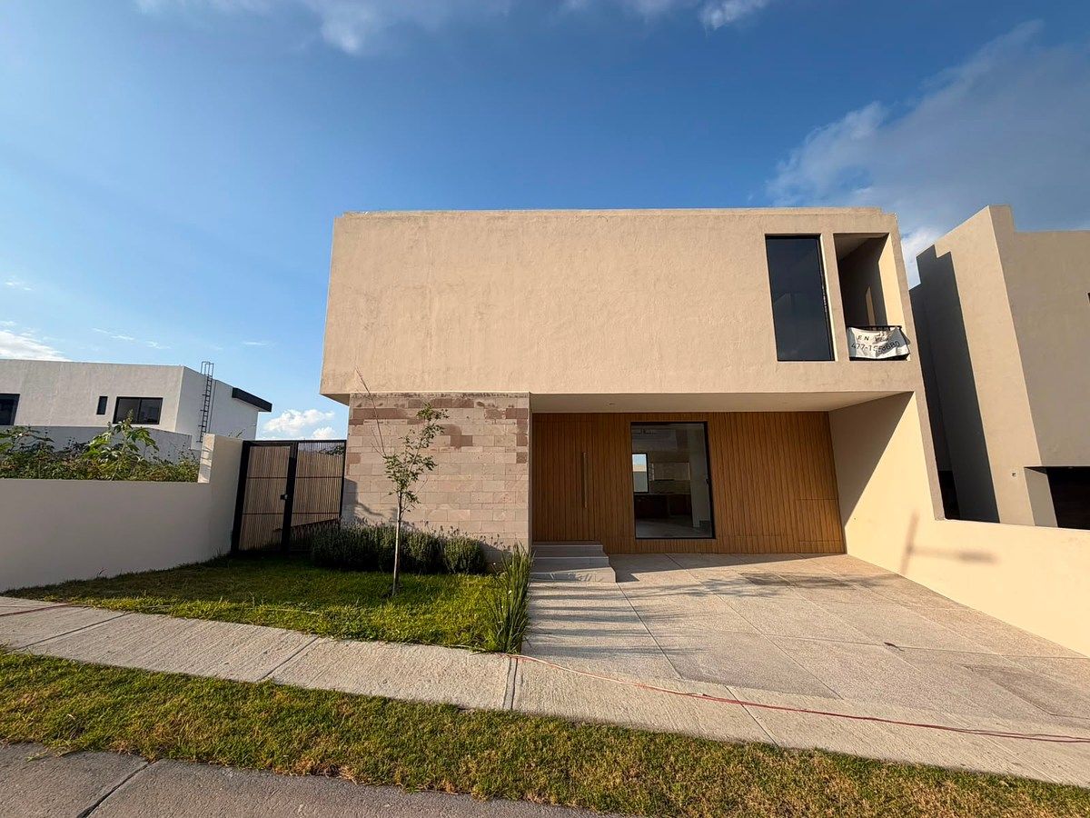 Casa en venta en Zanda — foto 1