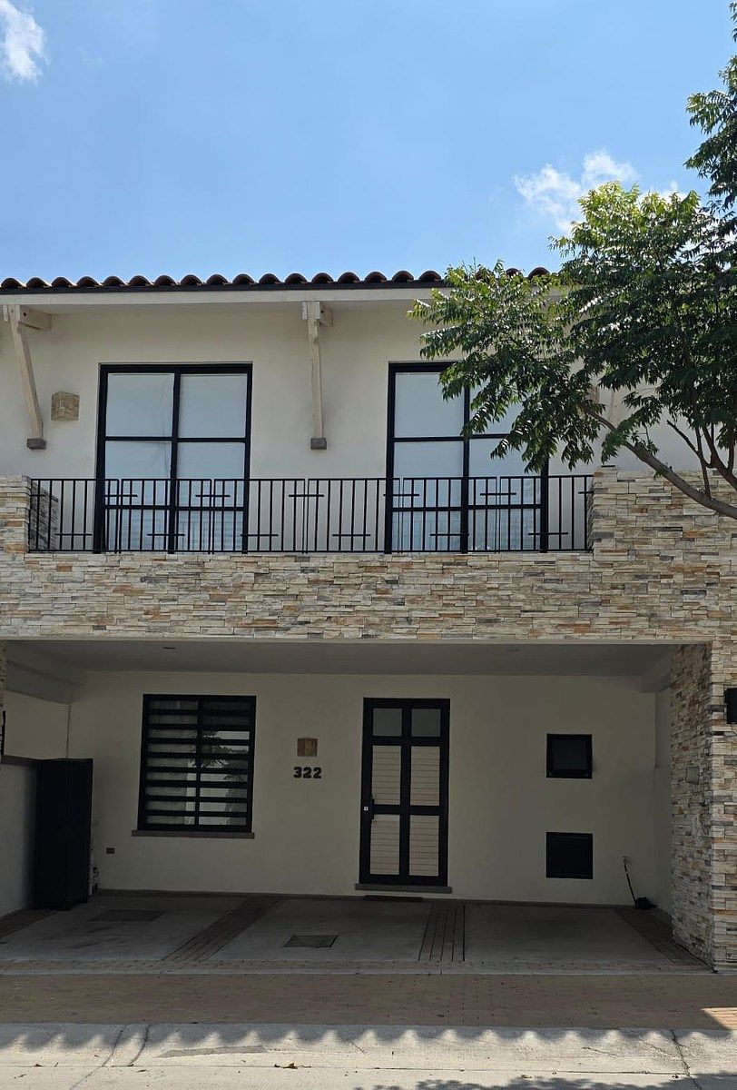 Casa en renta en Lombardía Residencial — foto 1
