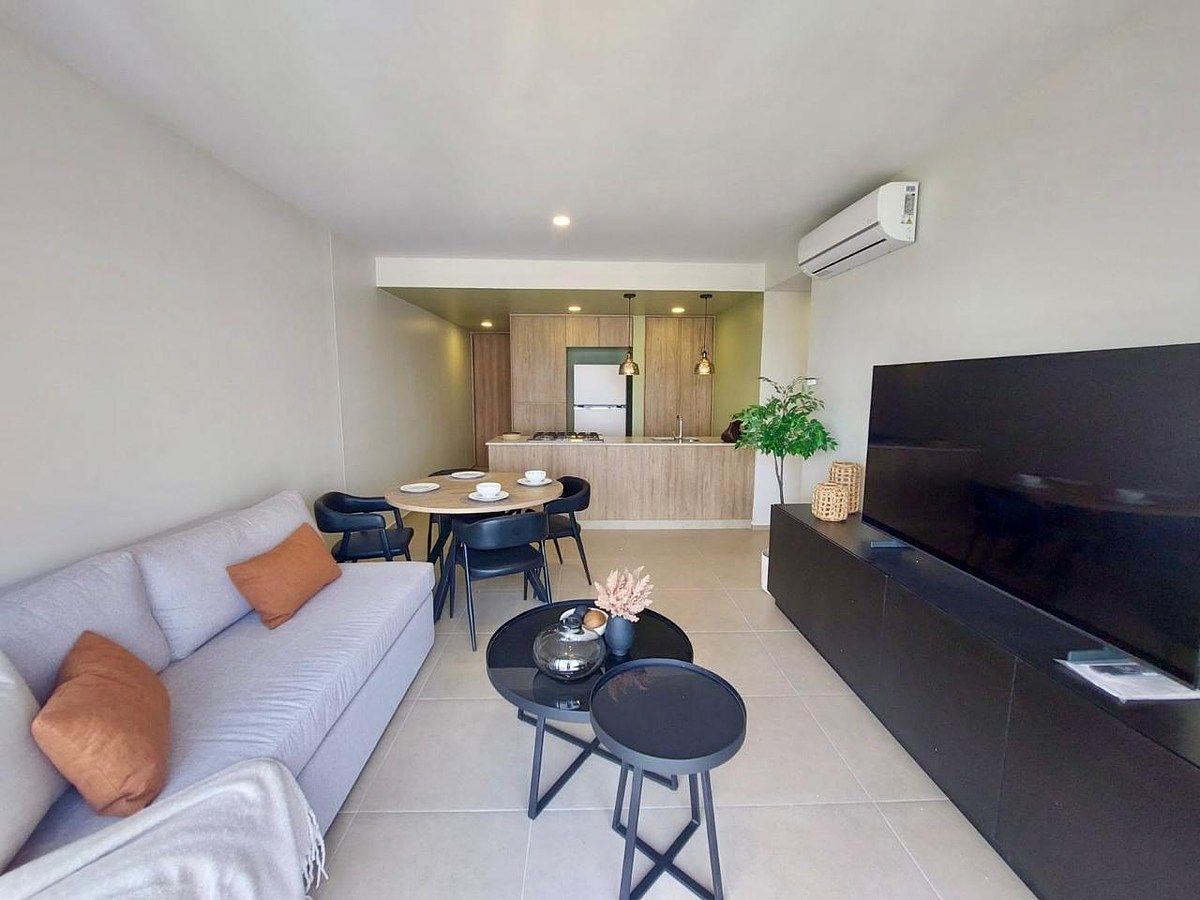 Departamento en renta en Valle del Campestre — foto 1