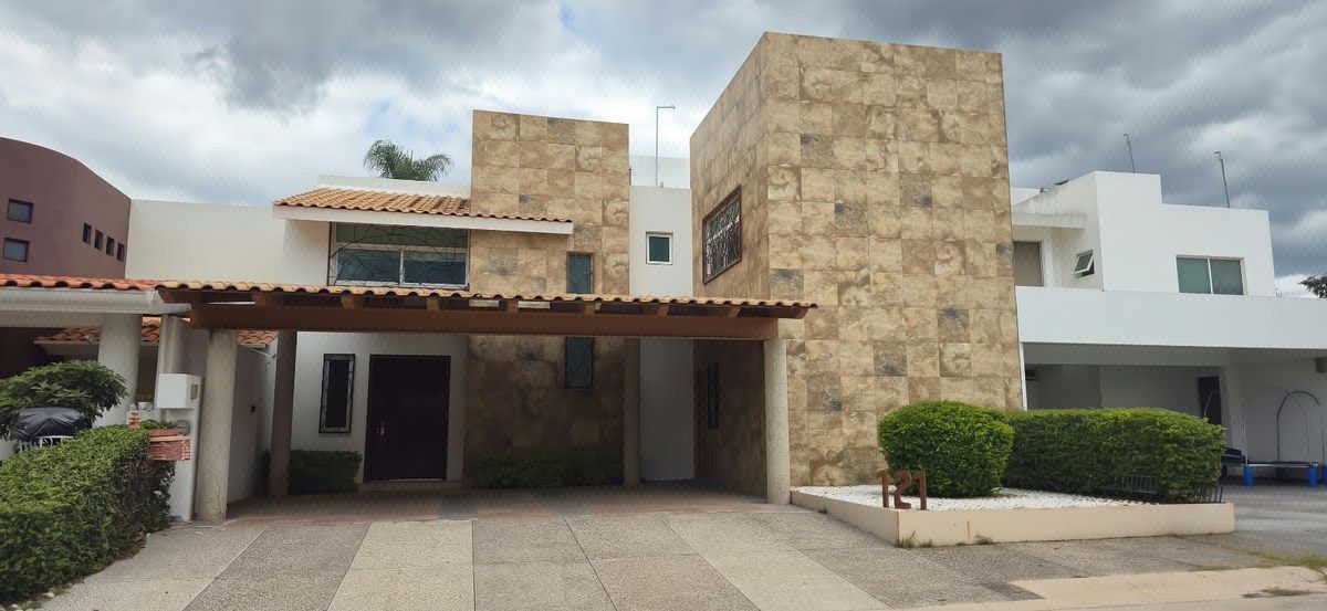Casa en venta en Country Club los Naranjos — foto 1